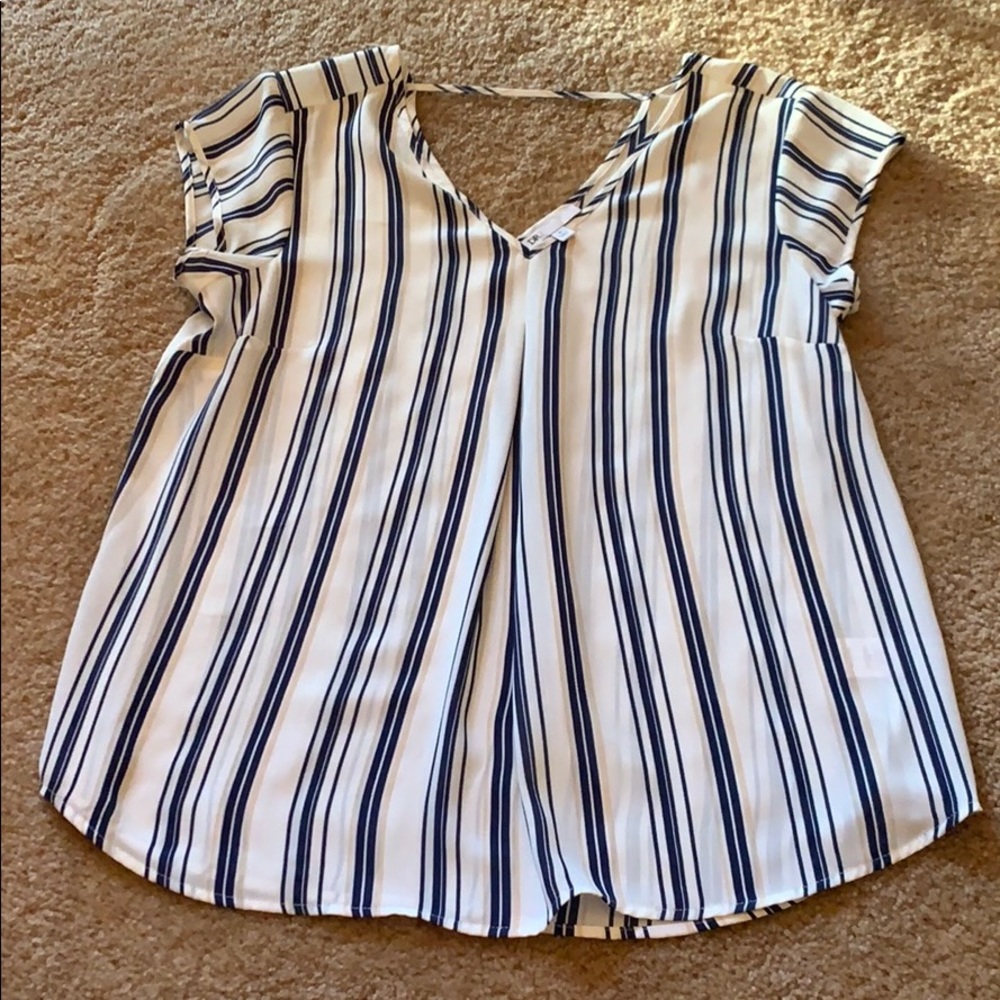 Blue/cream/white Striped blouse.